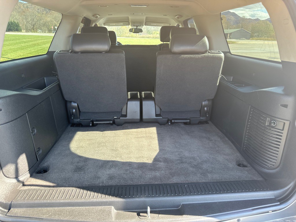 2008 GMC Yukon Image 8