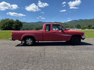 Image for 1992 Toyota Pickup STD BED X-CAB DLX 5-SPD ID: 7462109