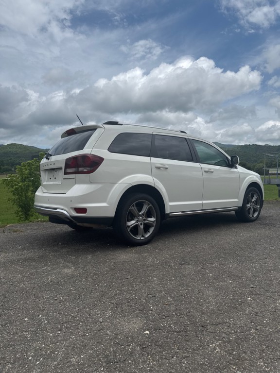 2017 Dodge Journey Image 2