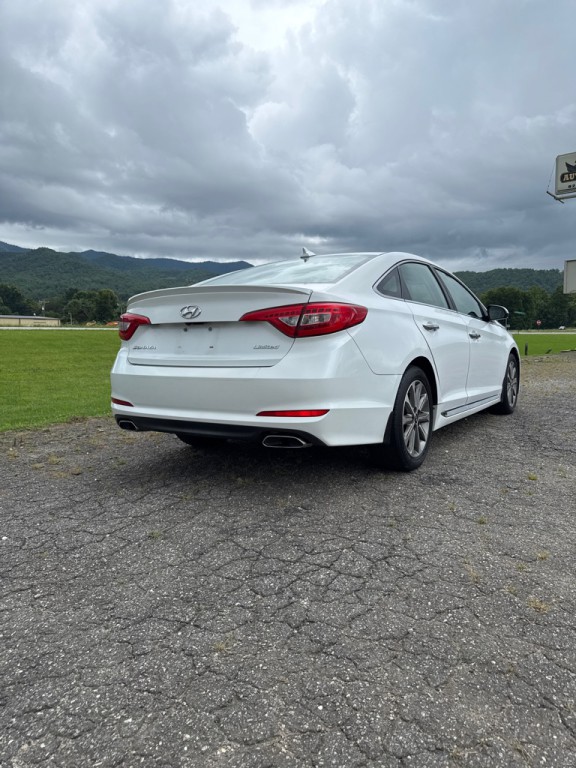 2016 Hyundai Sonata Image 2