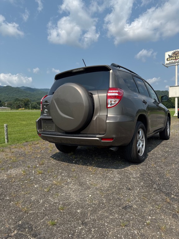 2011 Toyota Rav4 Image 2