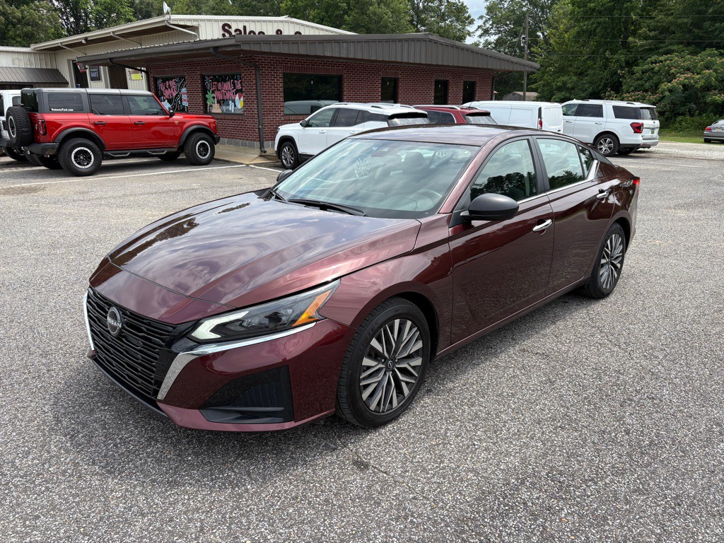 2024 Nissan Altima Image 1