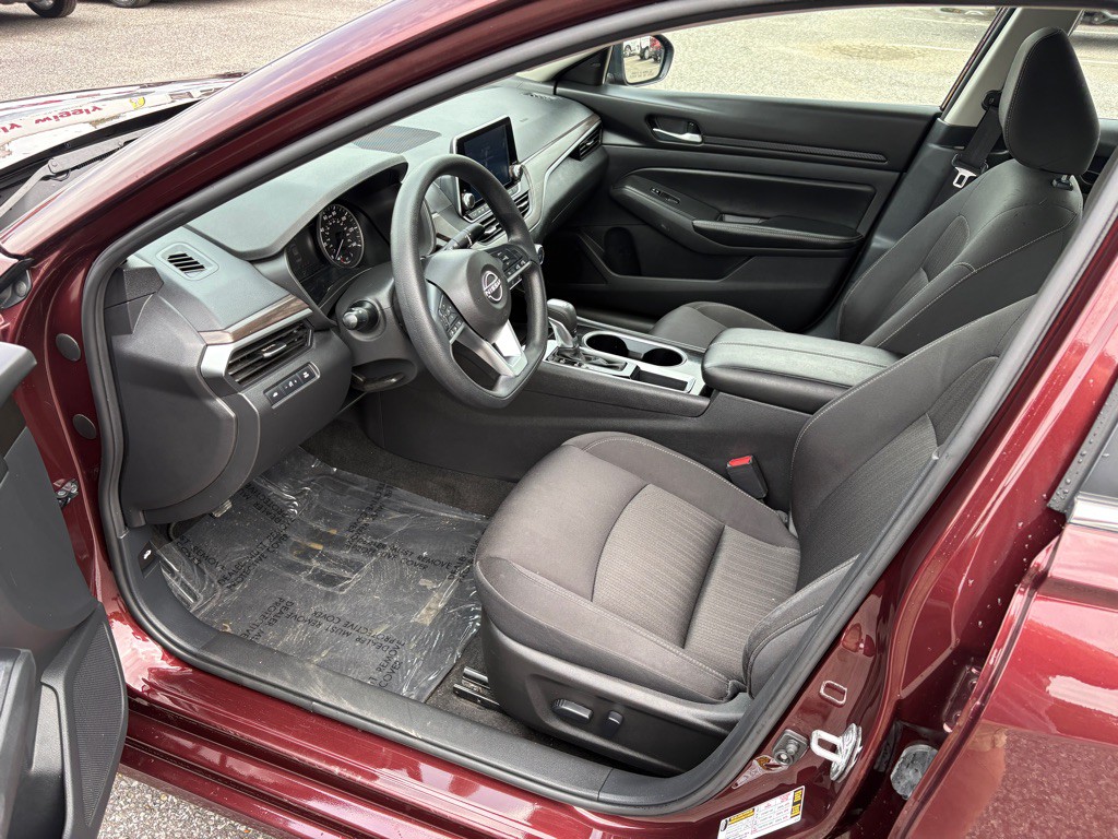 2024 Nissan Altima Image 5
