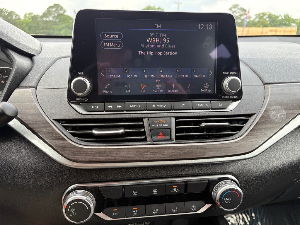 2024 Nissan Altima Image 9
