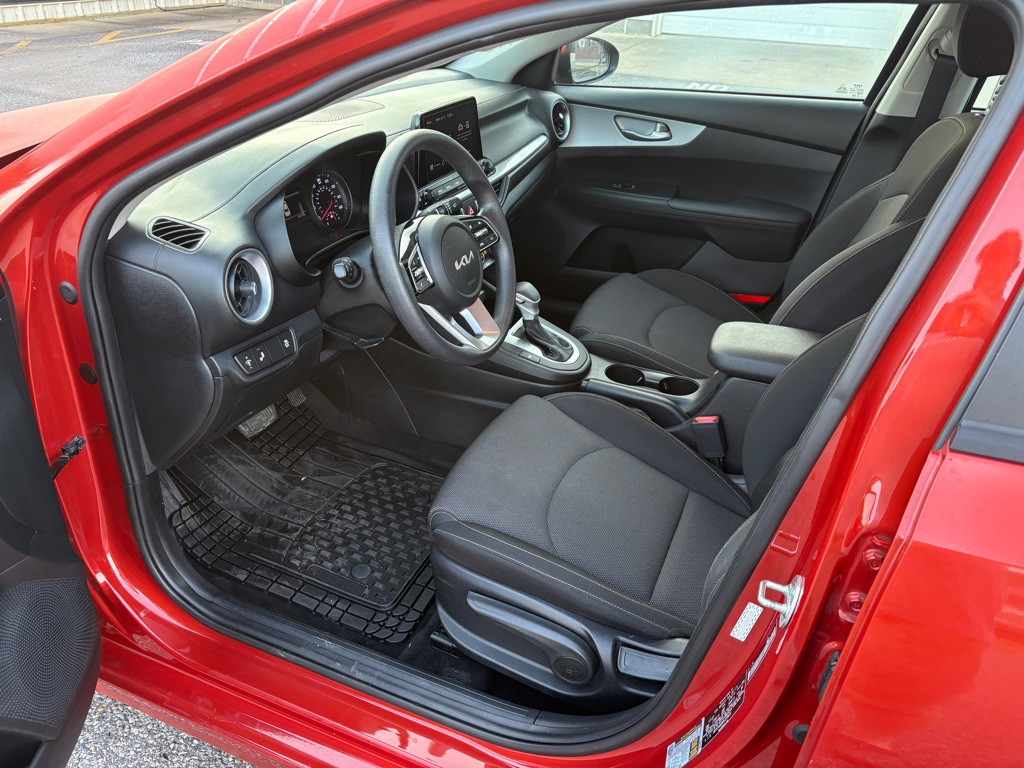 2023 Kia Forte Image 5