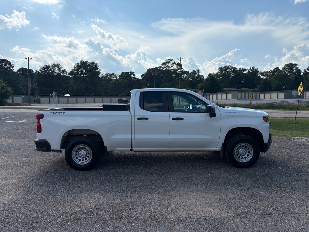 2020 Chevrolet Silverado 1500 Image 2