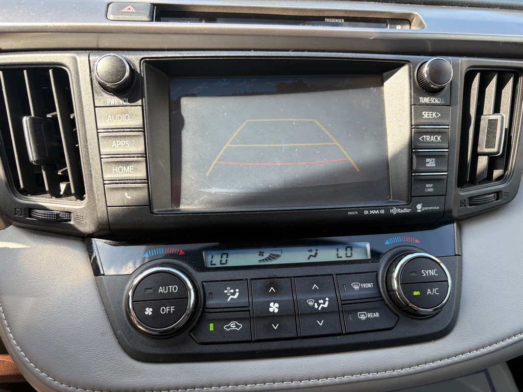 2016 Toyota Rav4 Image 11