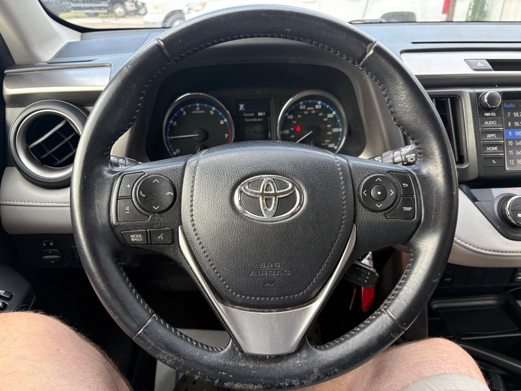 2016 Toyota Rav4 Image 10