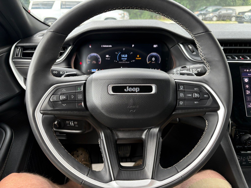 2023 Jeep Grand Cherokee Image 8