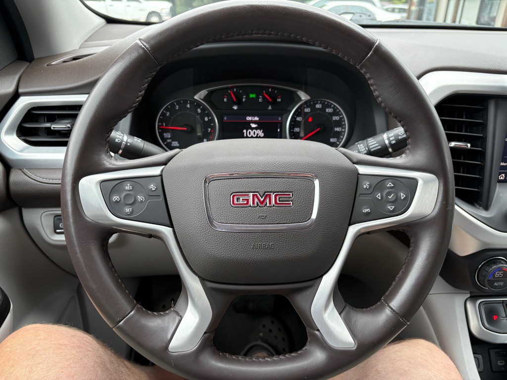 2021 GMC Acadia Image 8