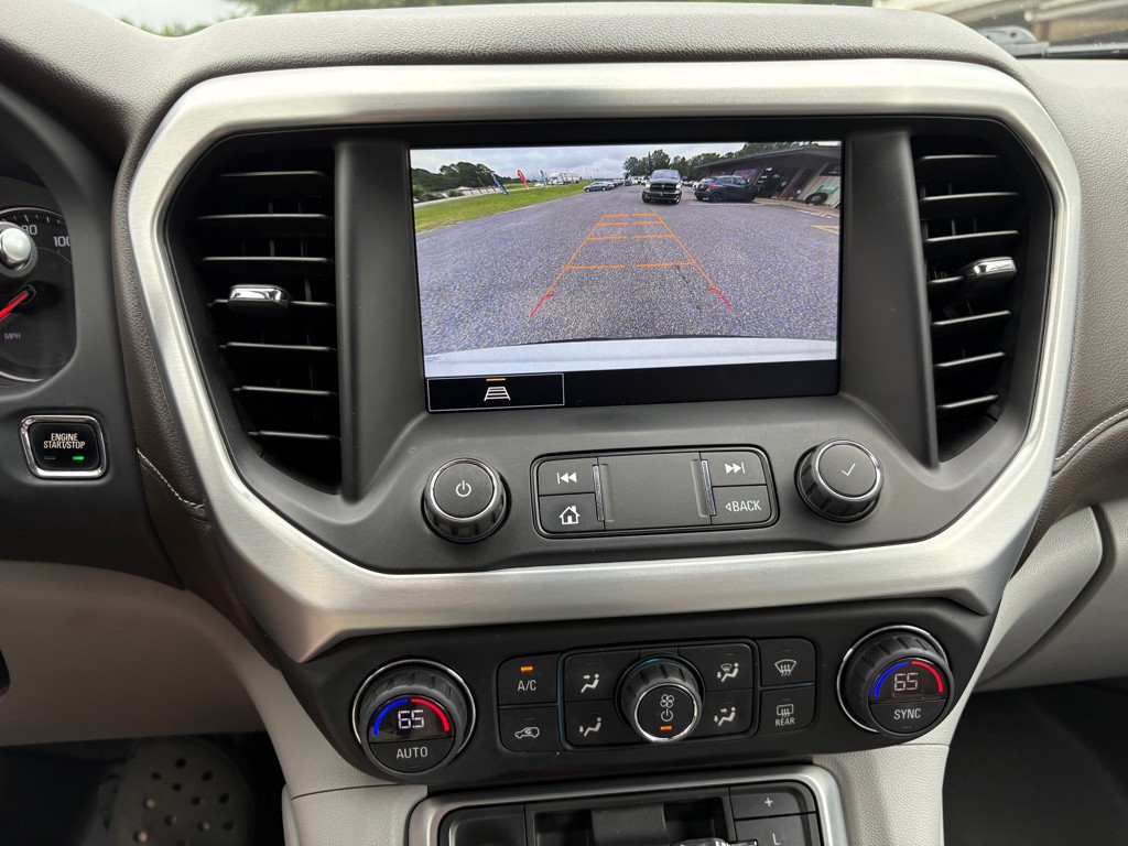 2021 GMC Acadia Image 11