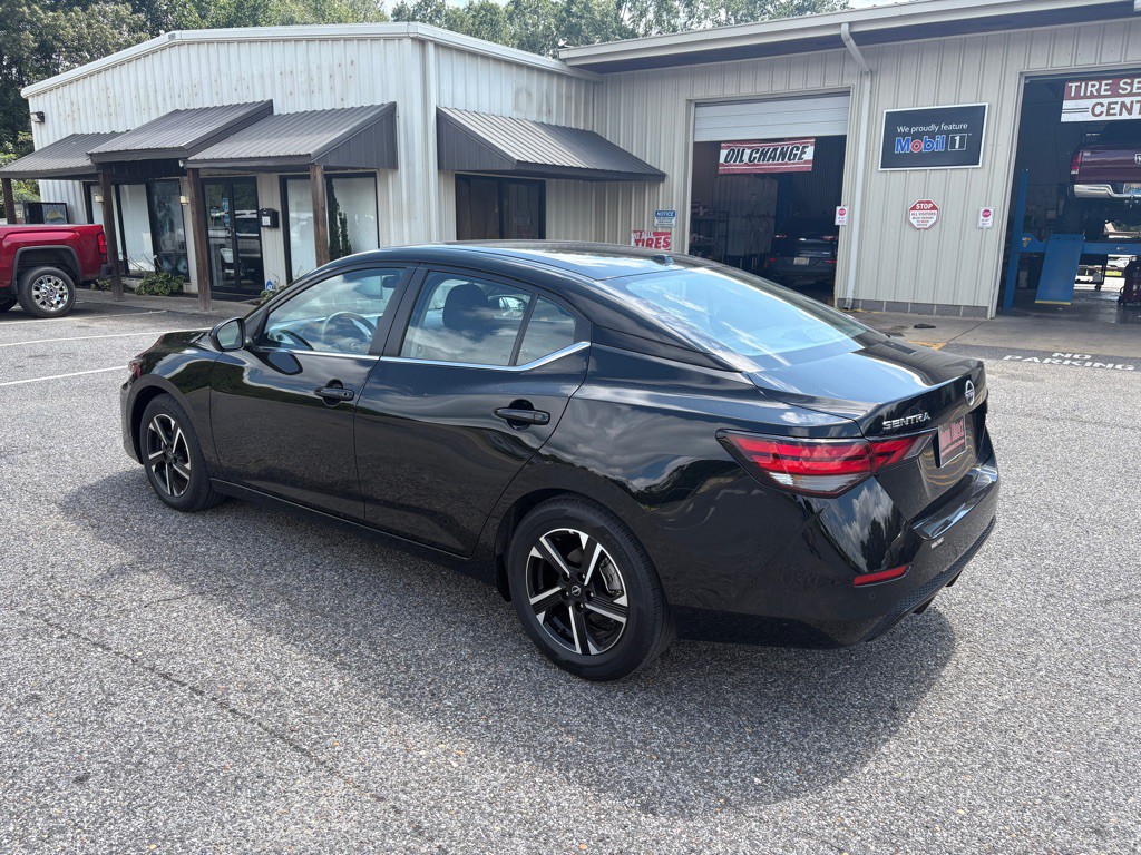 2025 Nissan Sentra Image 3