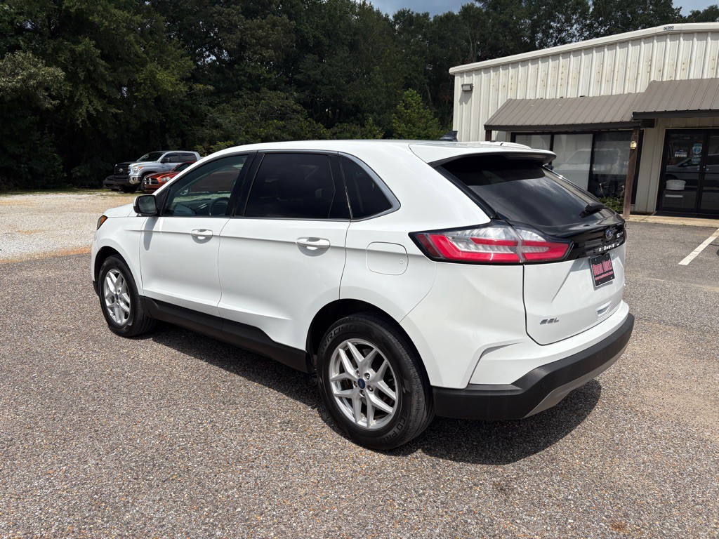 2022 Ford Edge Image 3