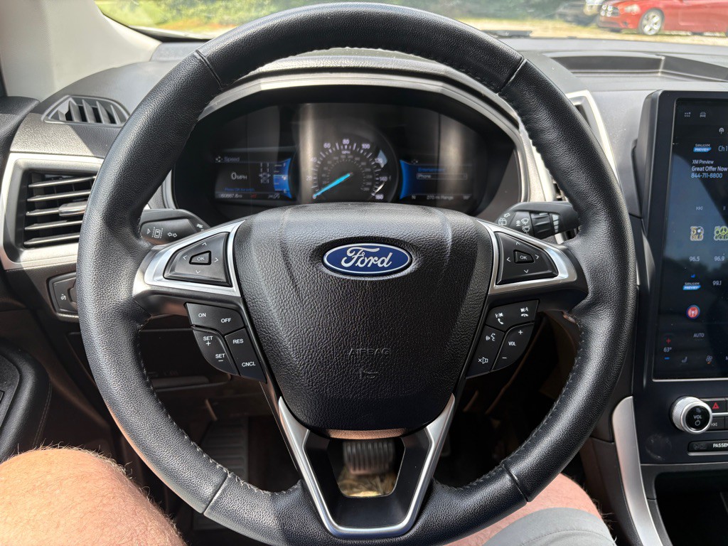 2022 Ford Edge Image 7