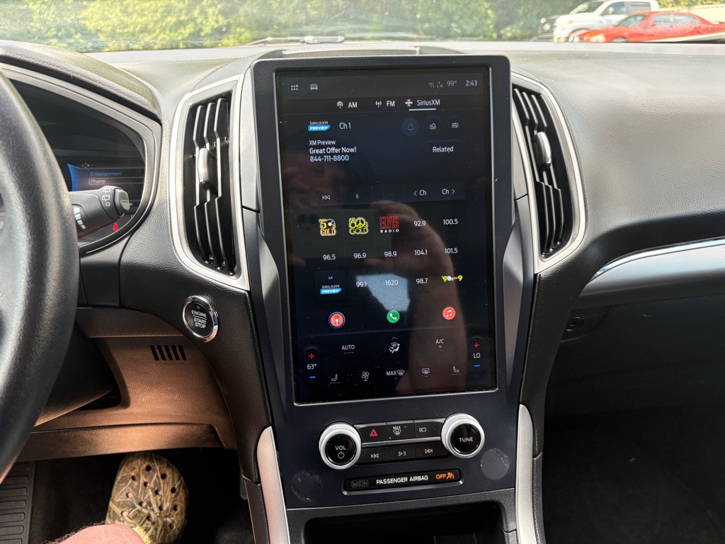 2022 Ford Edge Image 9