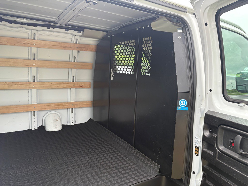 2023 Chevrolet Express Image 5