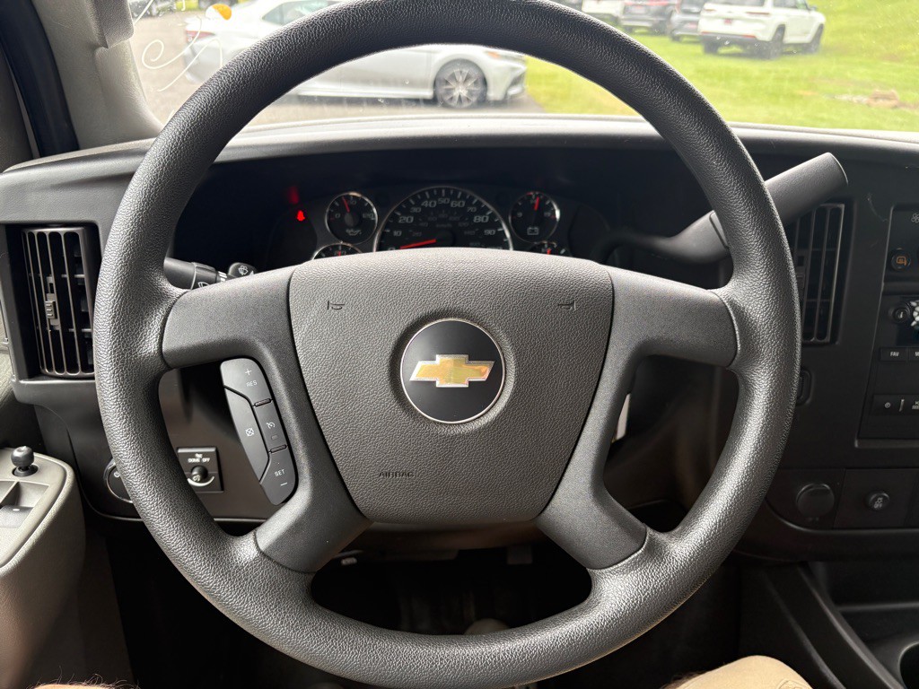 2023 Chevrolet Express Image 9