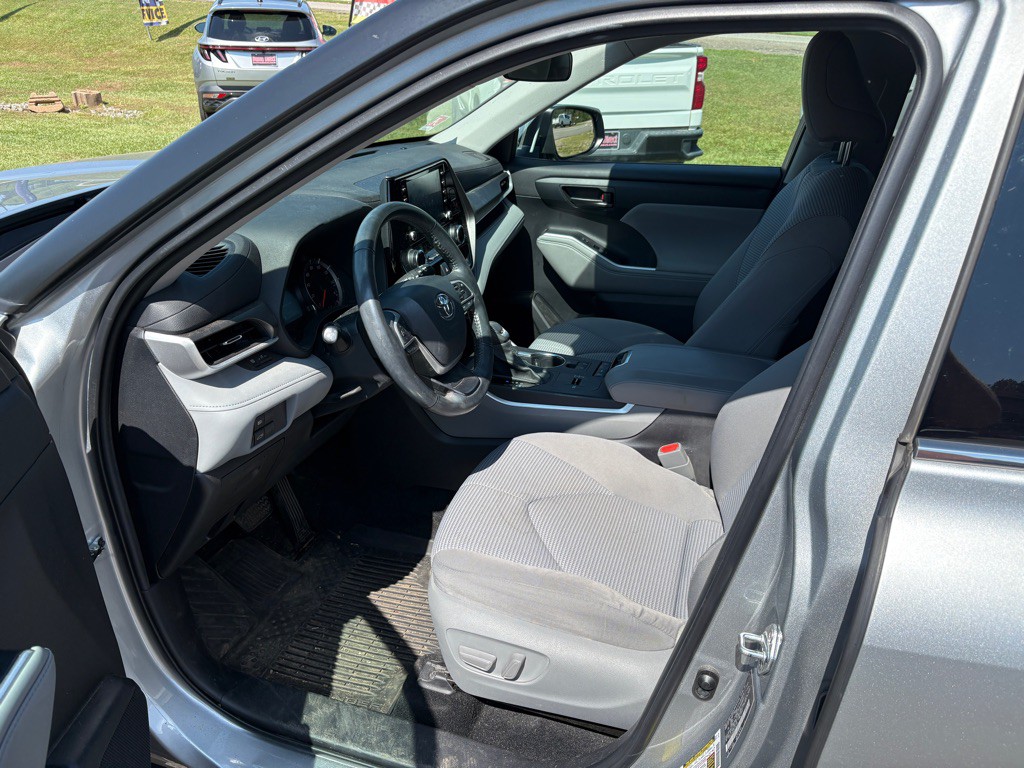 2022 Toyota Highlander Image 7