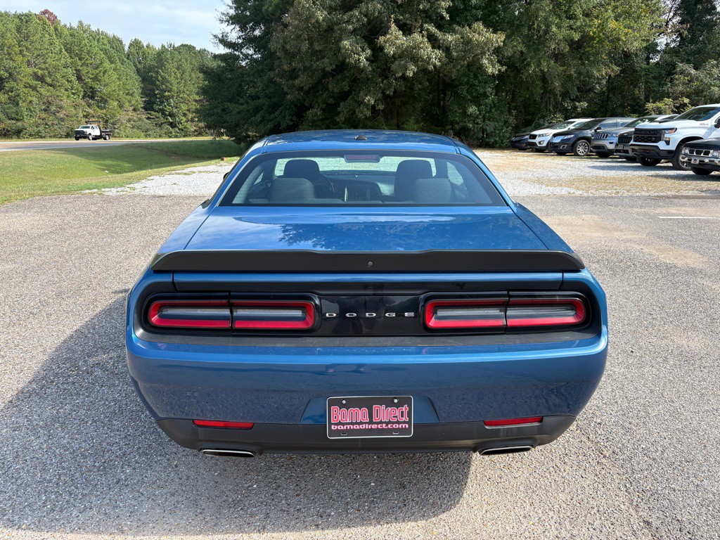 2023 Dodge Challenger Image 3