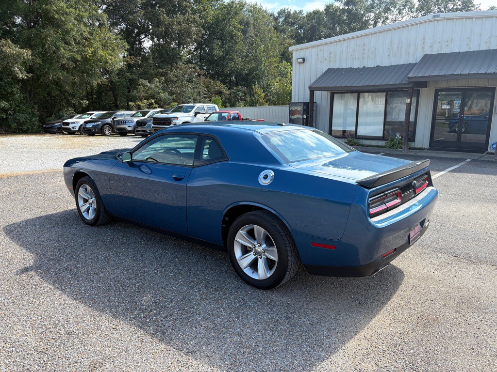 2023 Dodge Challenger Image 4