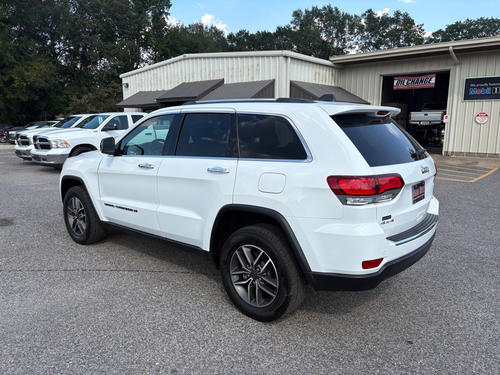 2022 Jeep Grand Cherokee Image 4