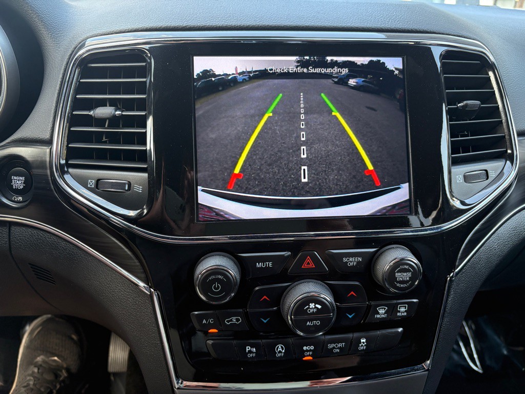 2022 Jeep Grand Cherokee Image 12