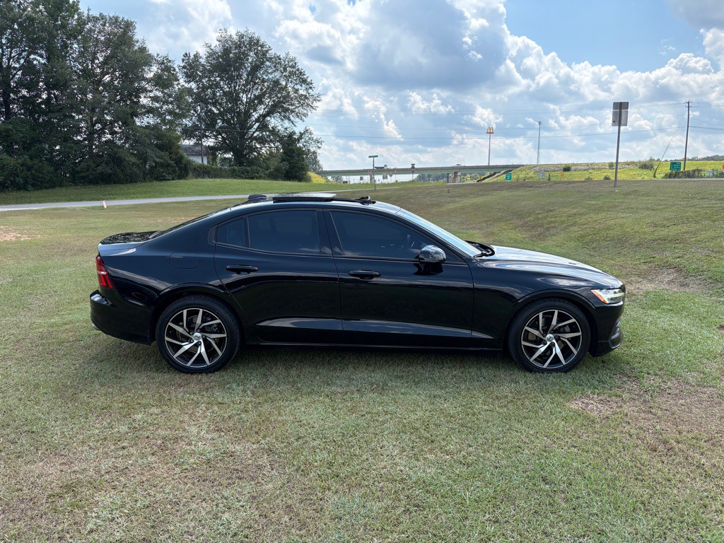 2020 Volvo S60 Image 2