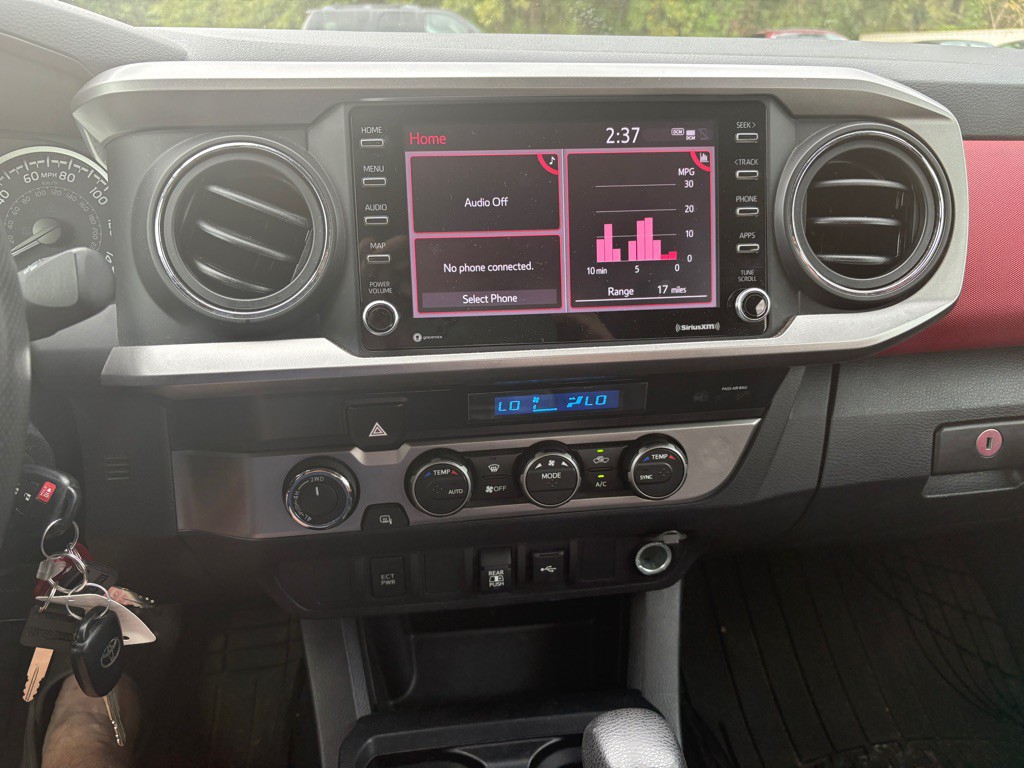 2022 Toyota Tacoma Image 9