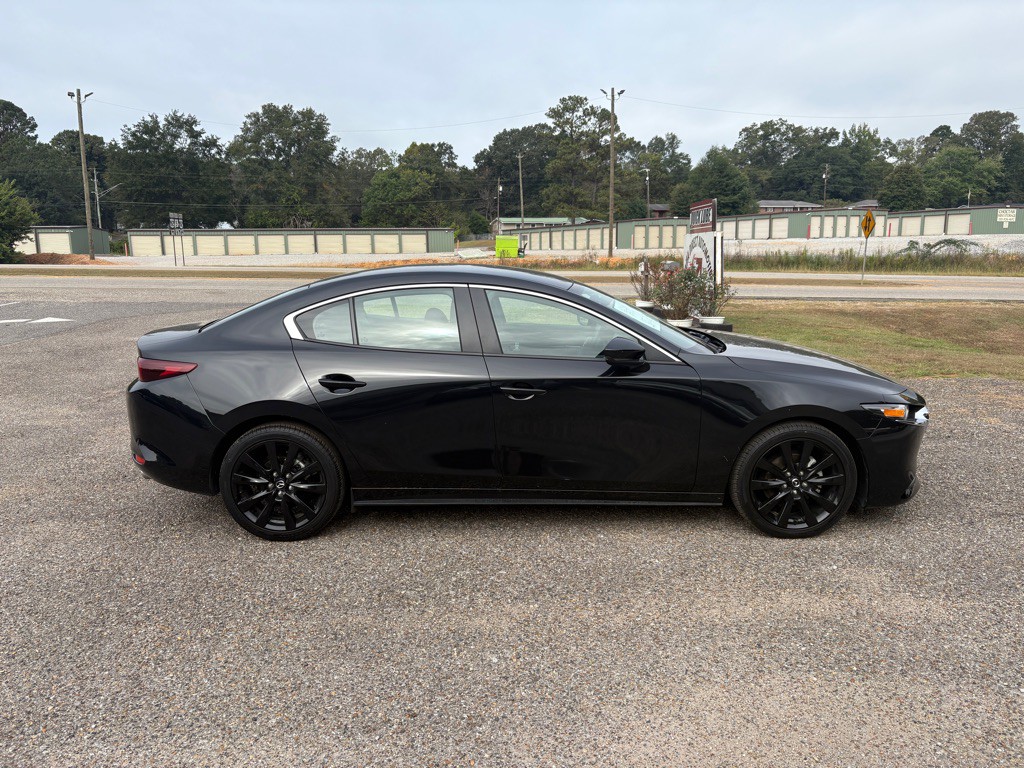 2024 Mazda Mazda3 Image 2