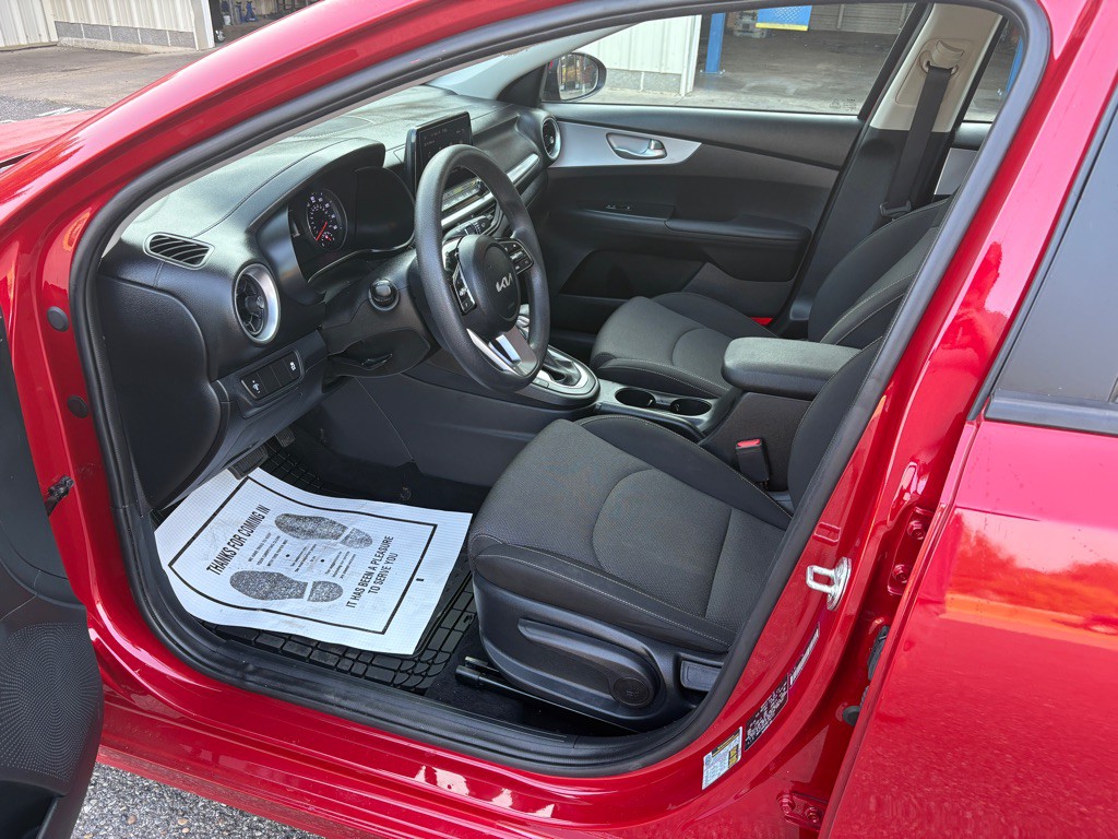 2024 Kia Forte Image 5