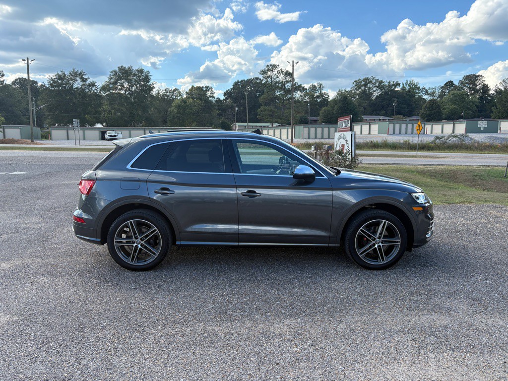 2019 Audi Q5 Image 2