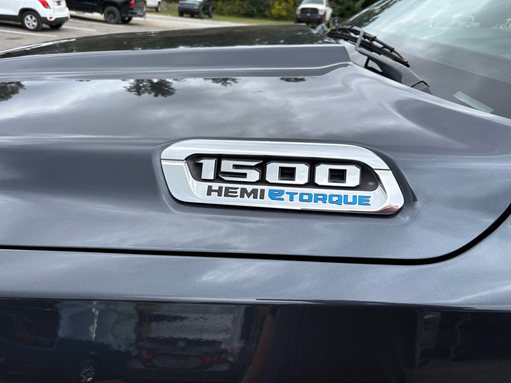 2021 RAM 1500 Image 5