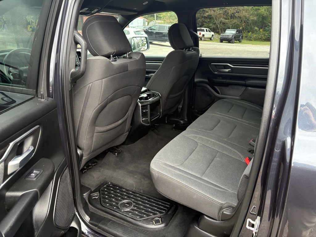 2021 RAM 1500 Image 6