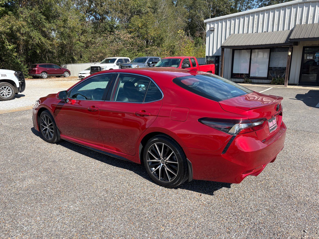 2024 Toyota Camry Image 3