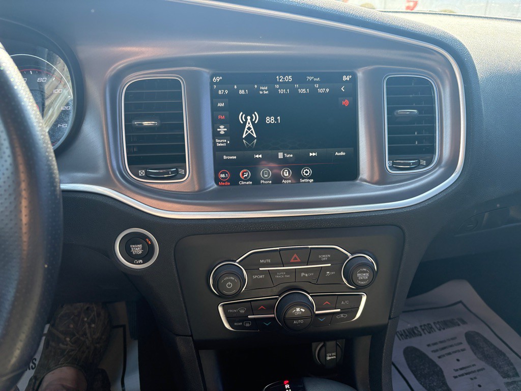 2021 Dodge Charger Image 8