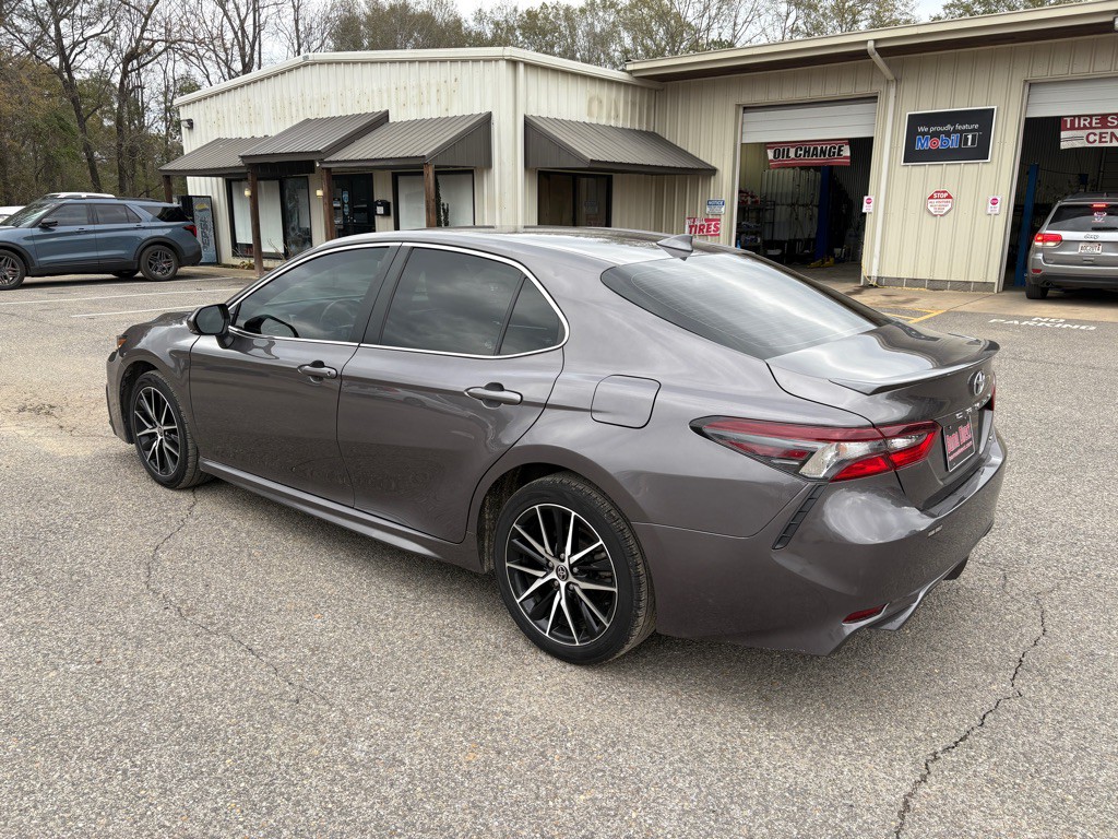2024 Toyota Camry Image 3