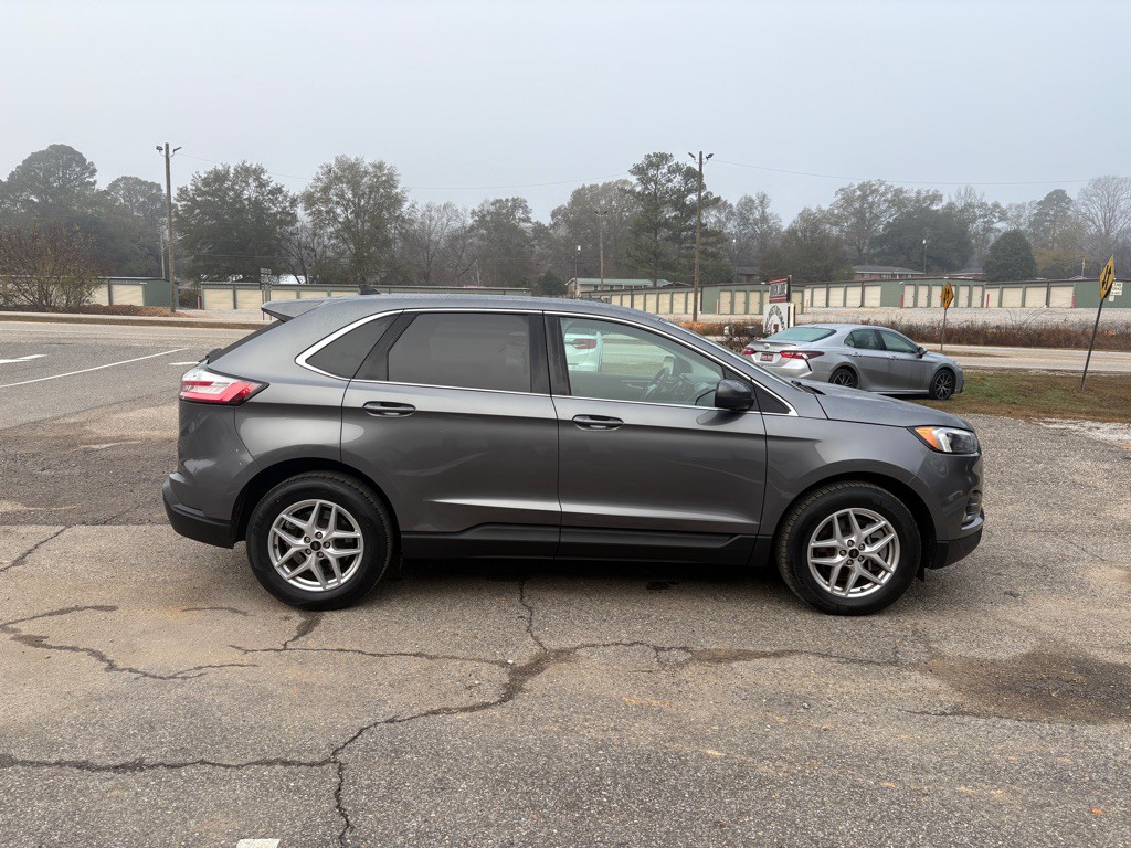2023 Ford Edge Image 2