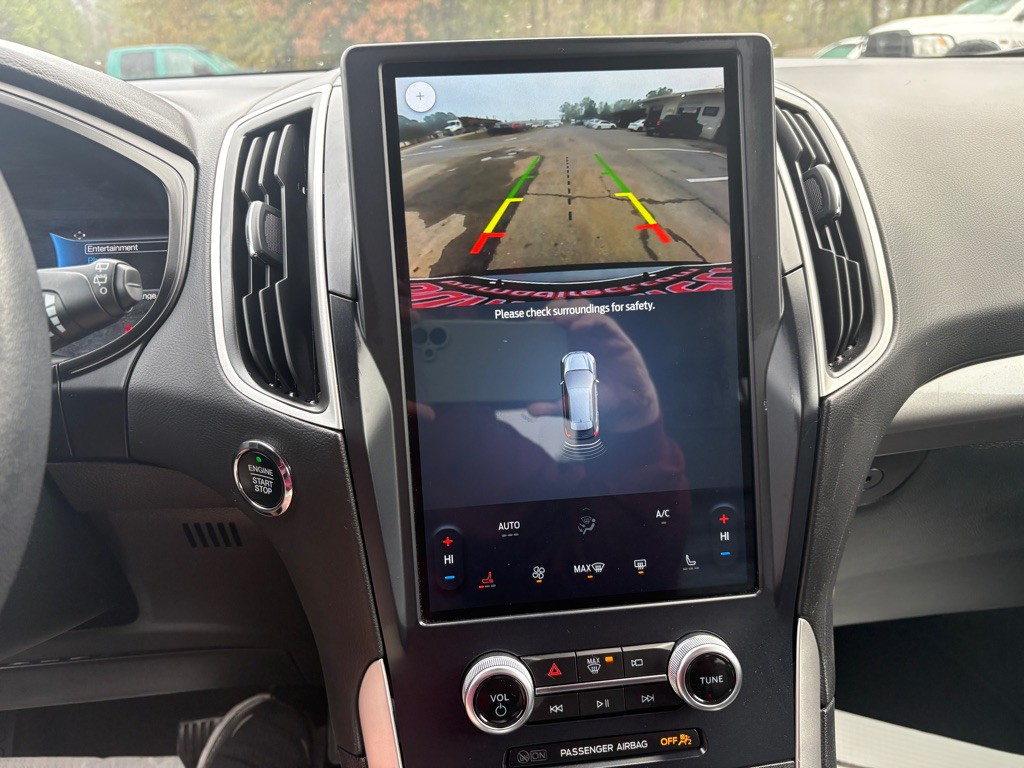 2023 Ford Edge Image 11