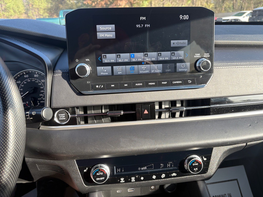 2024 Mitsubishi Outlander Image 10