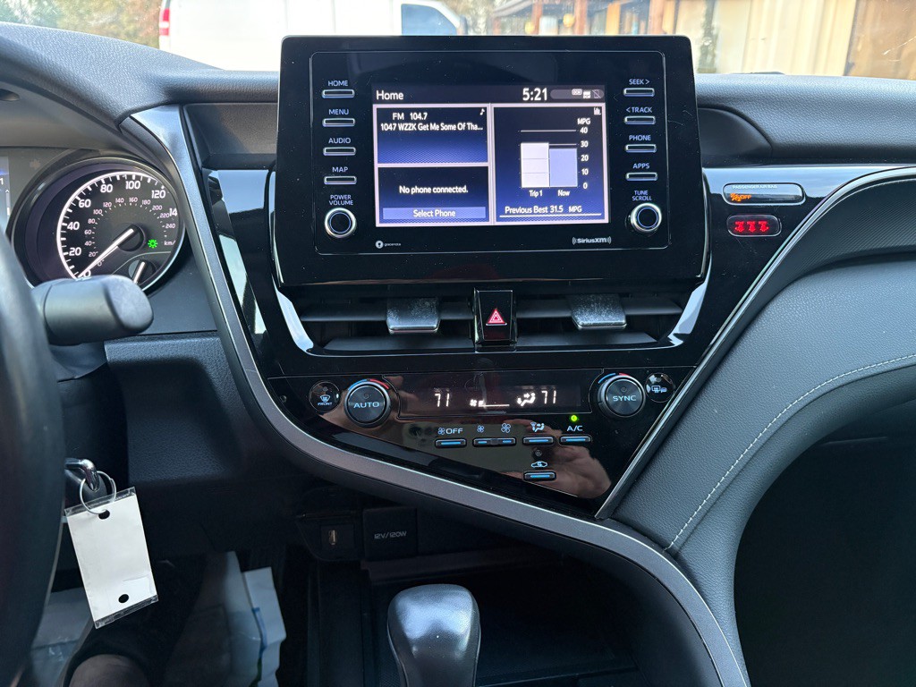 2024 Toyota Camry Image 8