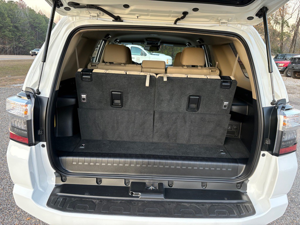 2023 Toyota 4Runner Image 5