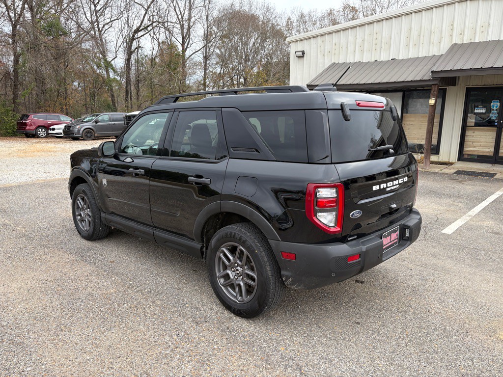 2025 Ford Bronco Image 3