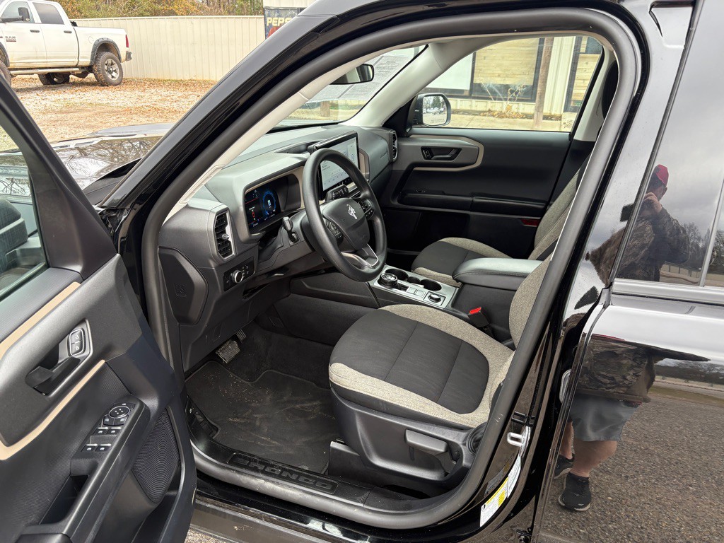 2025 Ford Bronco Image 5