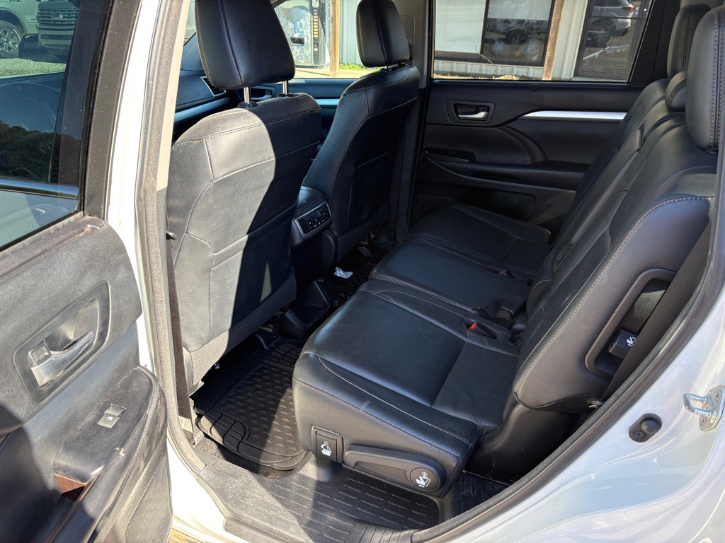2018 Toyota Highlander Image 7