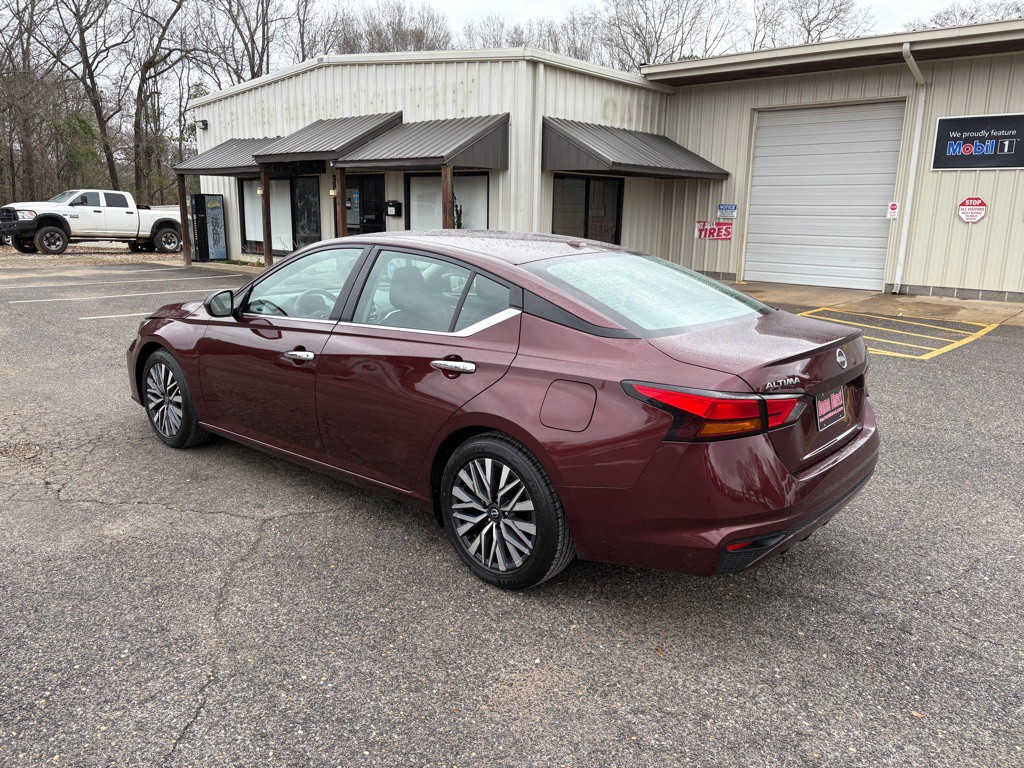 2024 Nissan Altima Image 3