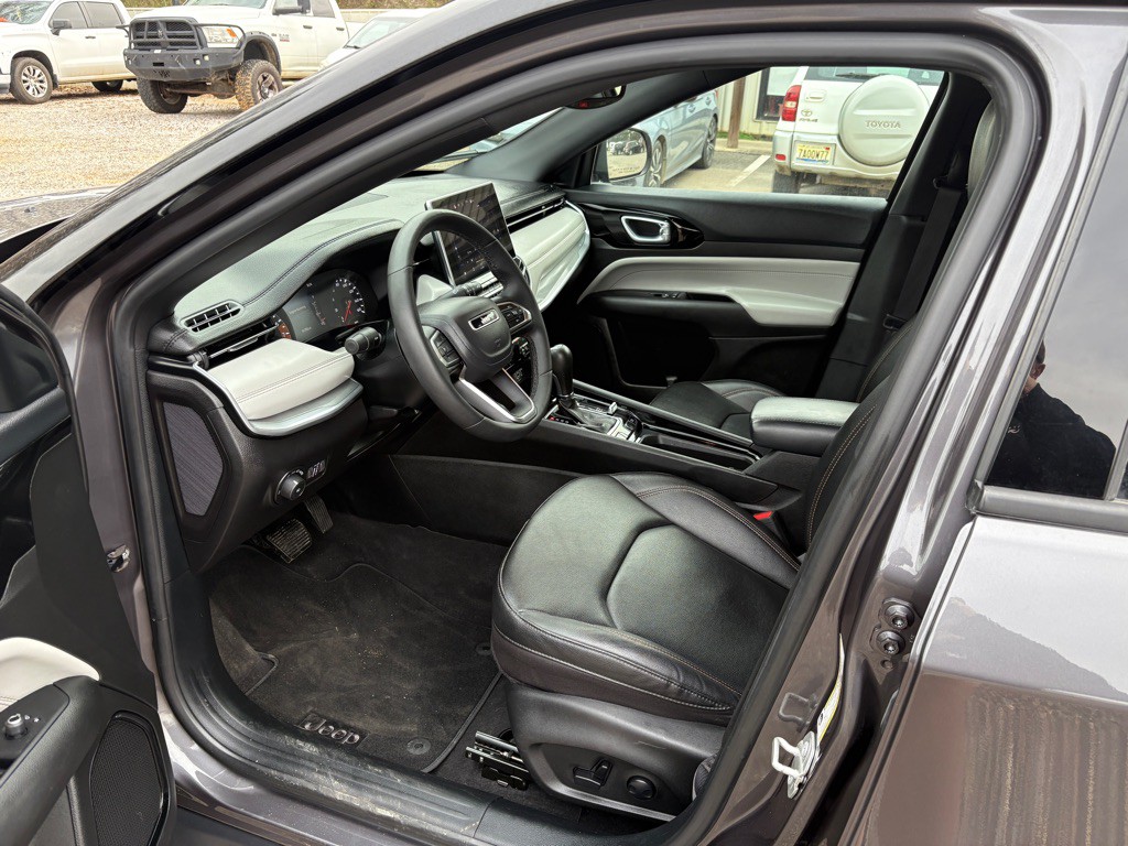 2024 Jeep Compass Image 6