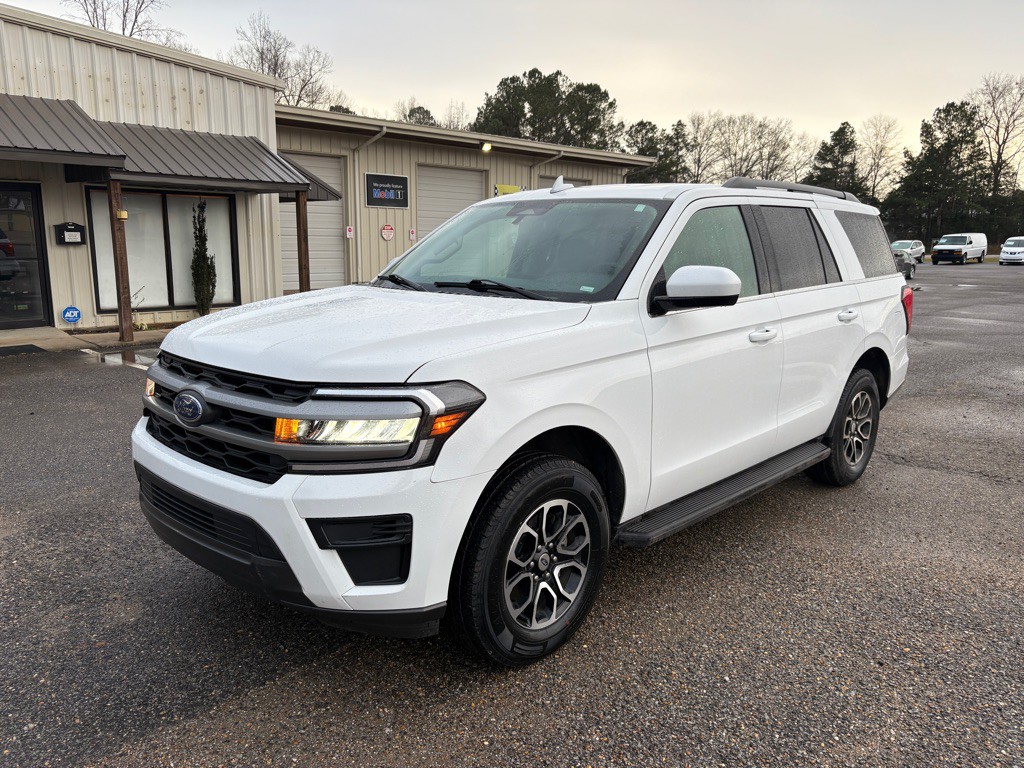 2024 Ford Expedition Image 1
