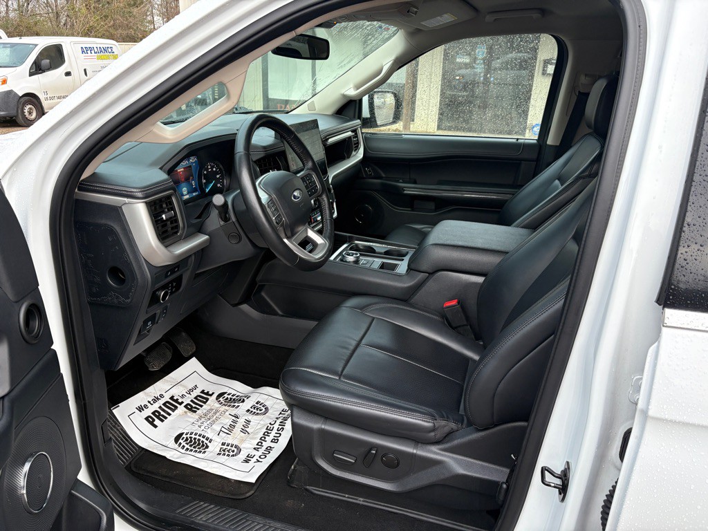2024 Ford Expedition Image 7