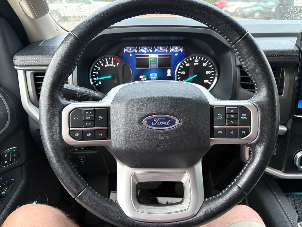 2024 Ford Expedition Image 8