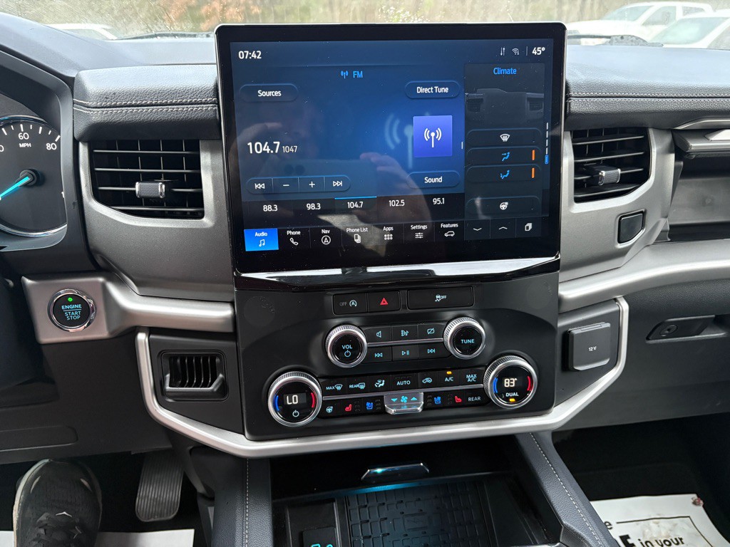 2024 Ford Expedition Image 10